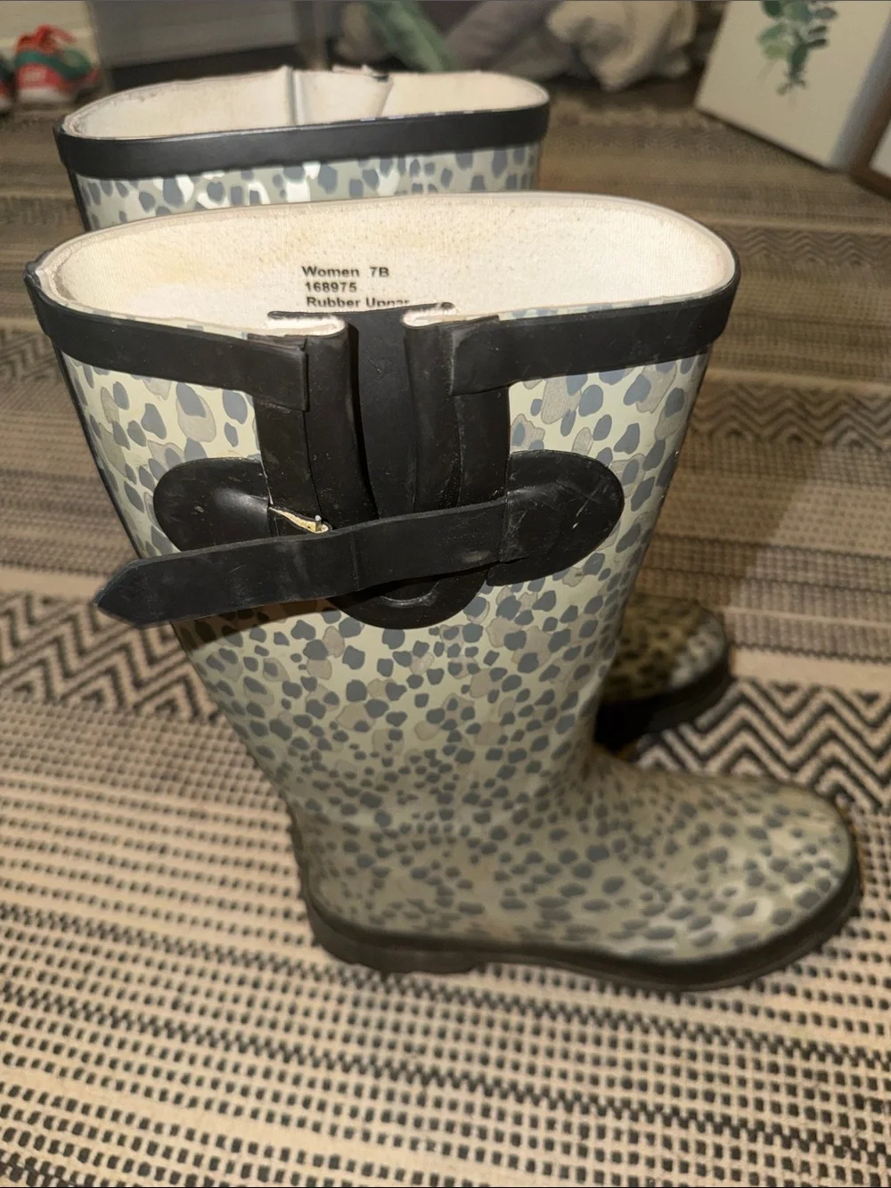 Magellan Outdoors Gray & Black Speckled Women's Rain Boots